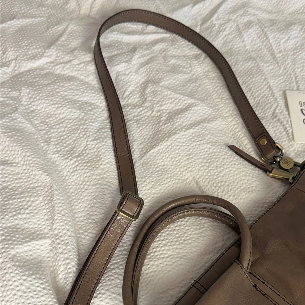 HOBO chic shoulder